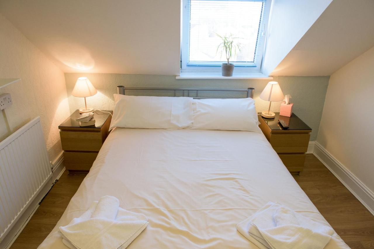 Leonardos Guest House Swansea Bagian luar foto