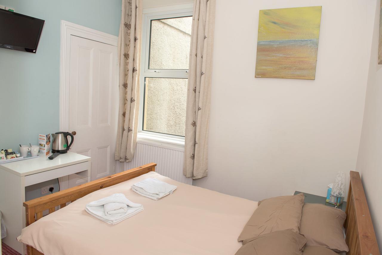 Leonardos Guest House Swansea Bagian luar foto