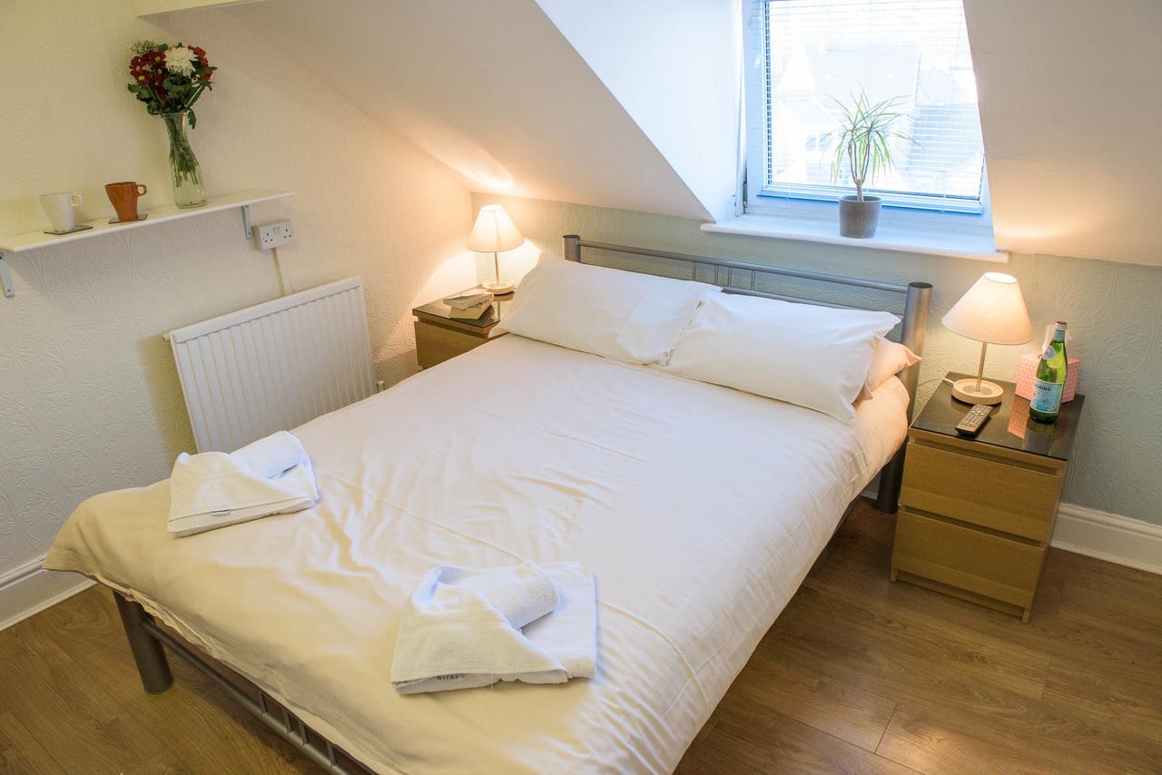 Leonardos Guest House Swansea Bagian luar foto