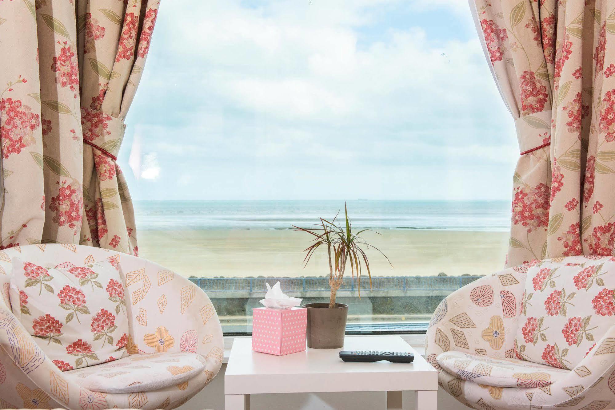 Leonardos Guest House Swansea Bagian luar foto