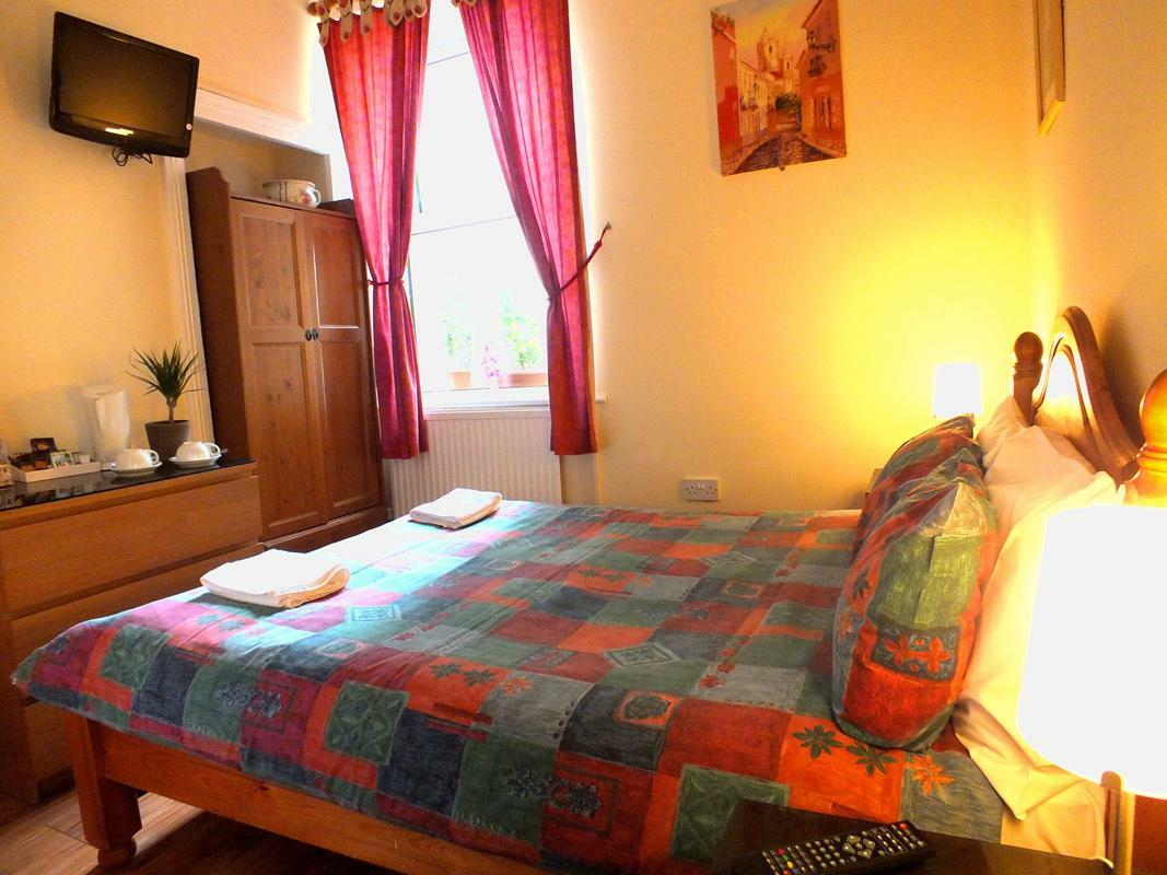 Leonardos Guest House Swansea Bagian luar foto